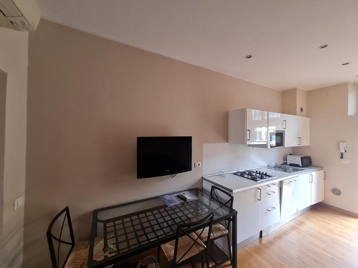 Navigli - Ascanio Sforza Cozy Apartment มิลาน ภายนอก รูปภาพ
